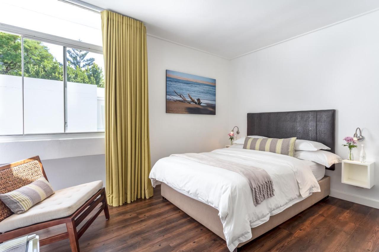 Cube Guest House Hout Bay Bagian luar foto