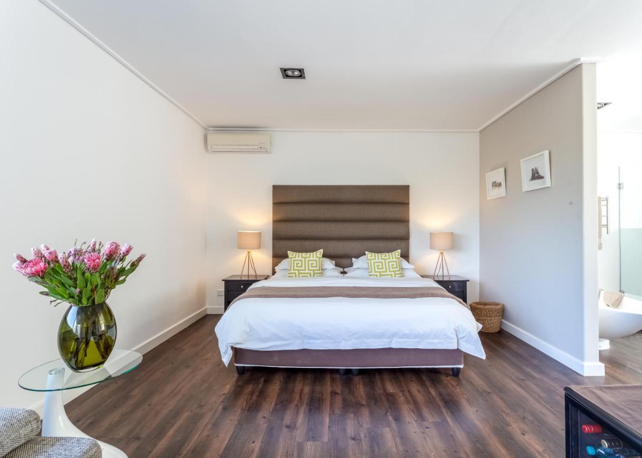 Cube Guest House Hout Bay Bagian luar foto